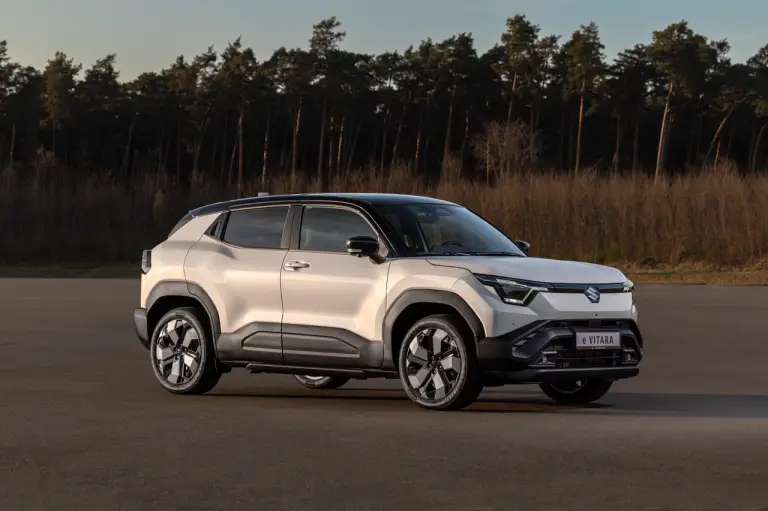Suzuki eVitara 2025 - Foto ufficiali - 53