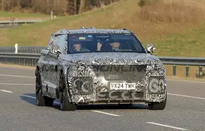Range Rover Velar 2026 - Foto spia 14-04-2025