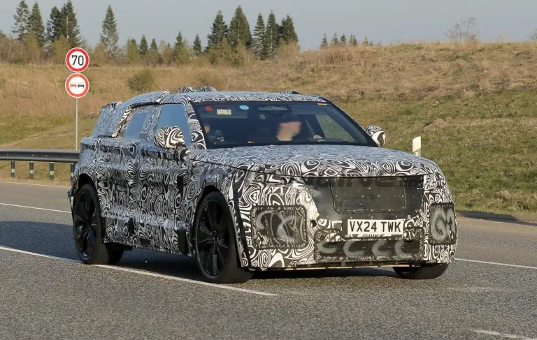 Range Rover Velar 2026 - Foto spia 14-04-2025 - 2