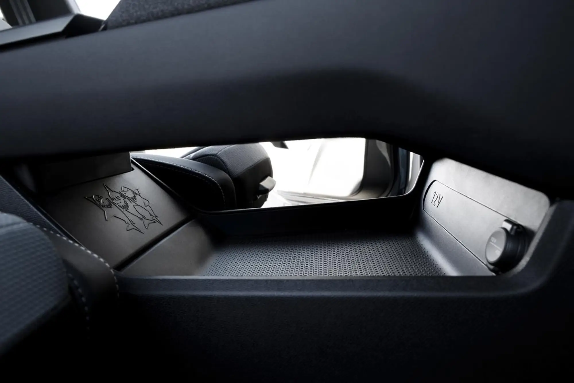 Opel Grandland - Caccia agli squali - 2