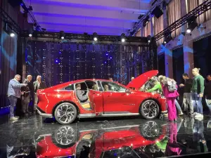 Nuova Mazda 6e - 3