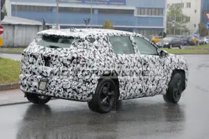 Jeep Compass - Foto spia 17-4-2025 - 6