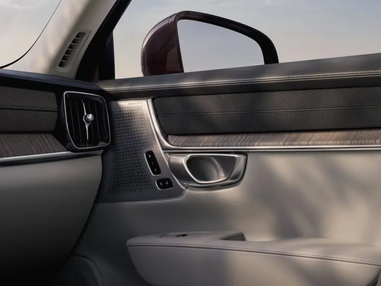 Volvo S90: la nuova generazione - 12