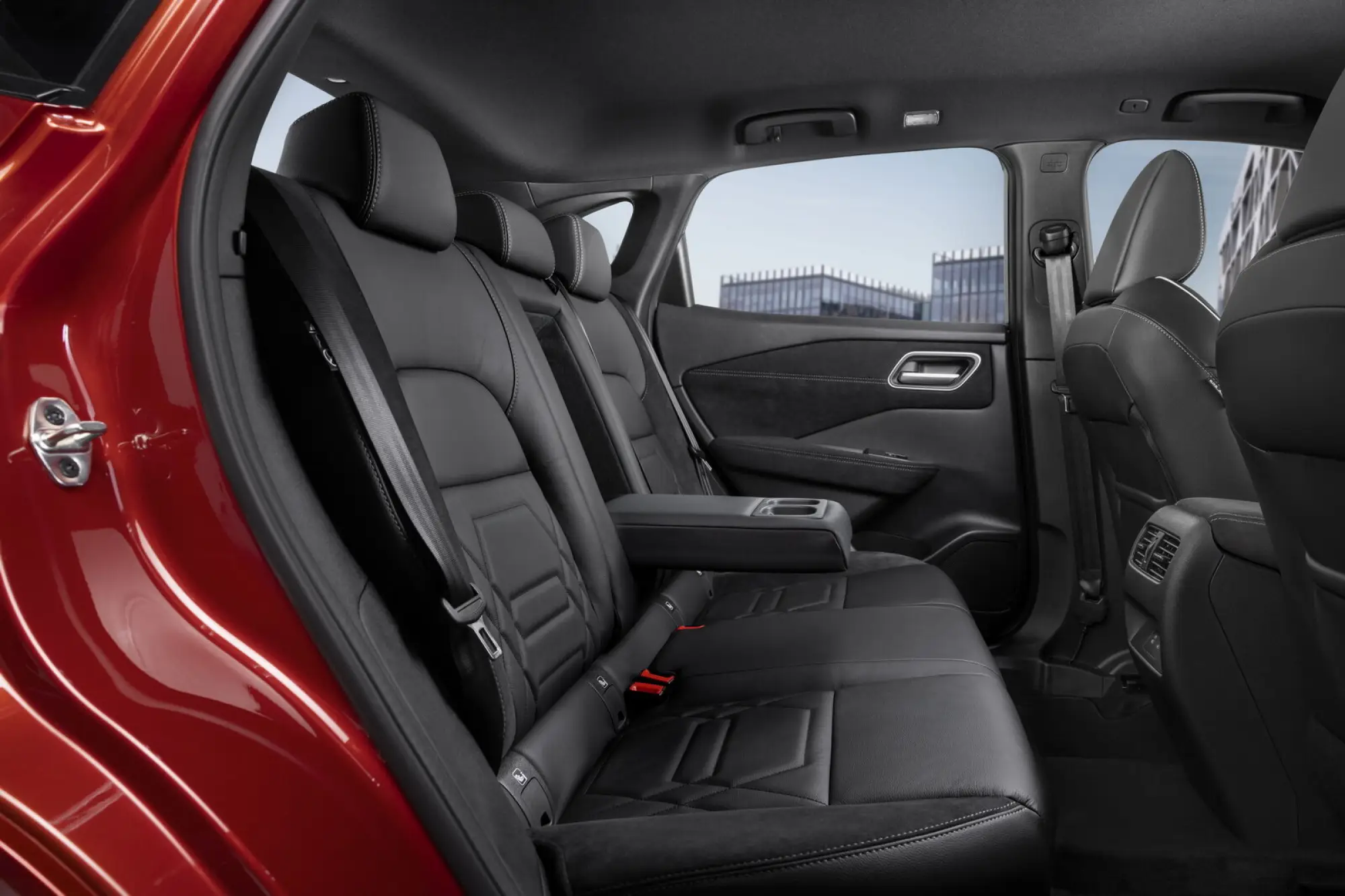 Nissan Qashqai 2025: prezzo, foto, dimensioni, allestimenti - 1