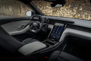 Ford Explorer 2025: prezzo, foto, dimensioni, allestimenti - 1