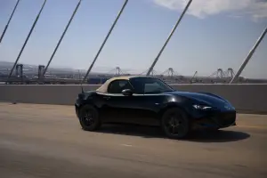 Mazda MX-5 2025 - Serie speciali Kazari e Homura