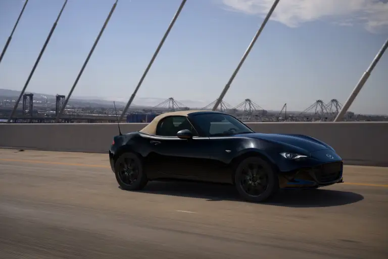 Mazda MX-5 2025 - Serie speciali Kazari e Homura - 6