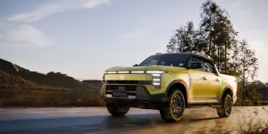 Nissan Frontier Pro 2025 - Foto ufficiali
