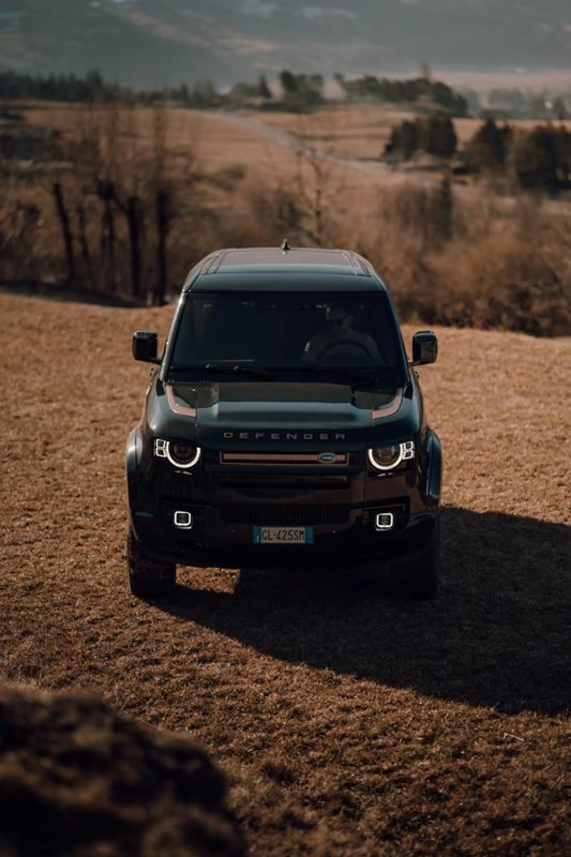 Land Rover Defender City Escape - Aznom Automotive - 1