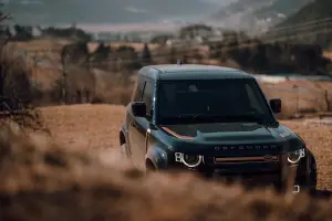 Land Rover Defender City Escape - Aznom Automotive - 2