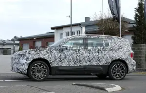 Mercedes GLB 2026 - Foto spia 25-04-2025 - 2