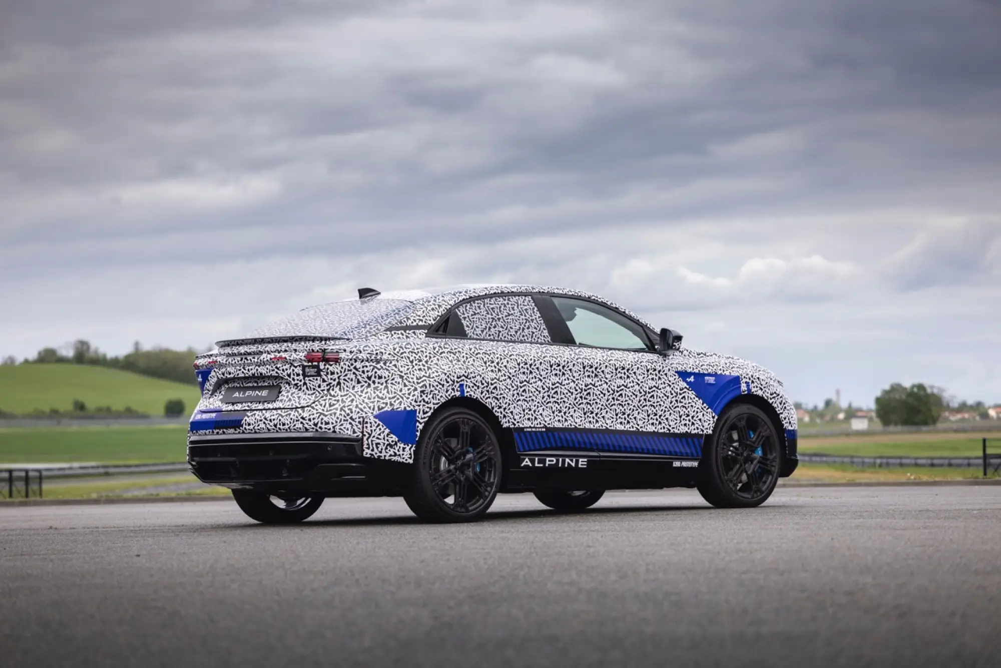 Alpine A390 - Test in pista Ladoux - 1