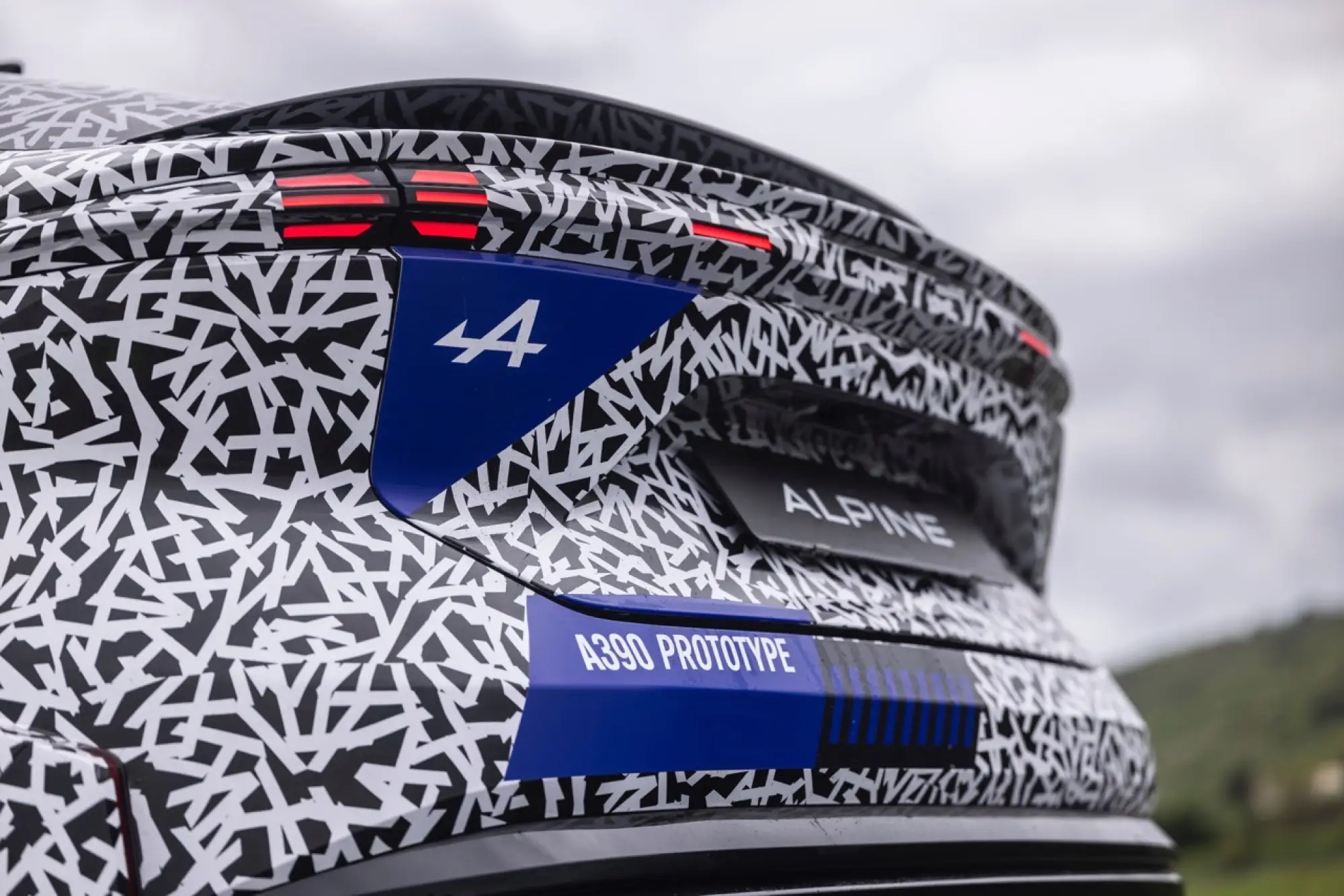 Alpine A390 - Test in pista Ladoux - 4