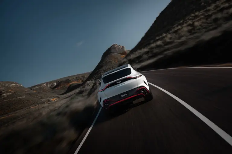Aston Martin DBX S - Foto ufficiali - 3
