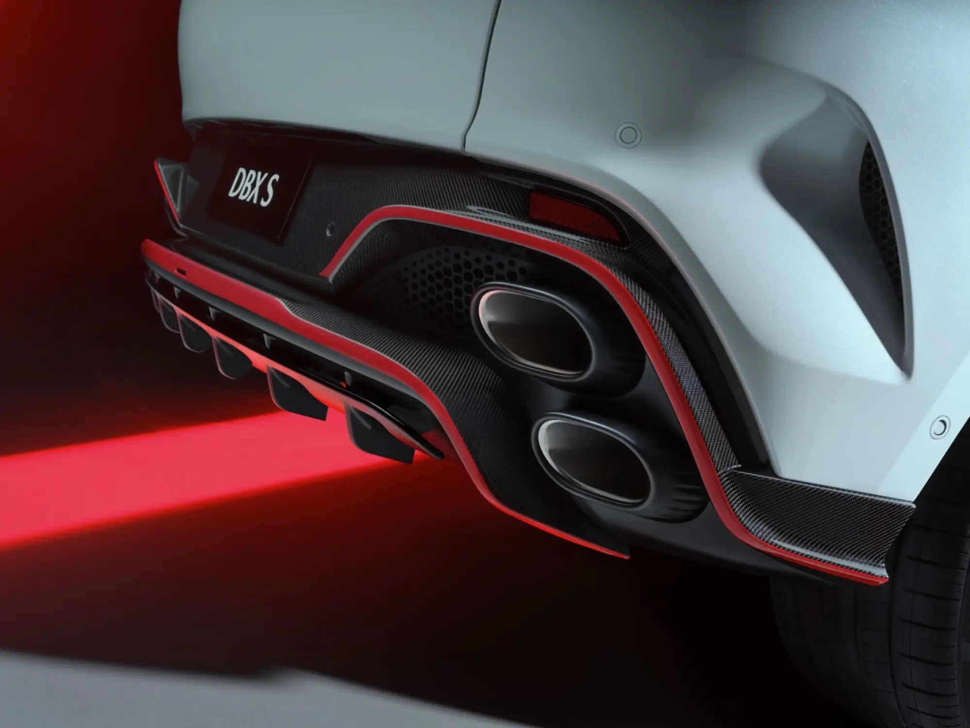 Aston Martin DBX S - Foto ufficiali - 10