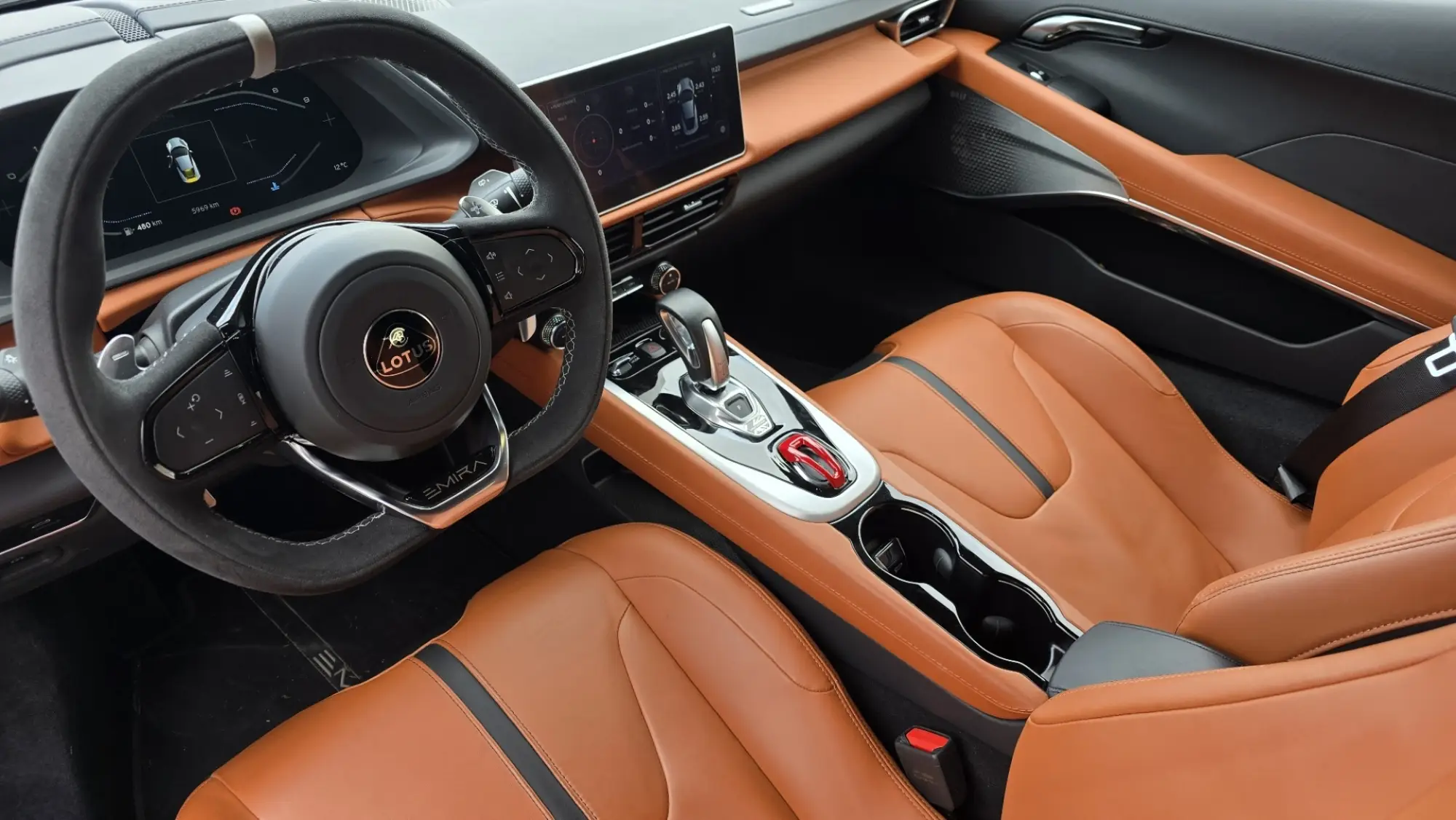 Lotus Emira 2025 prova su strada - 6