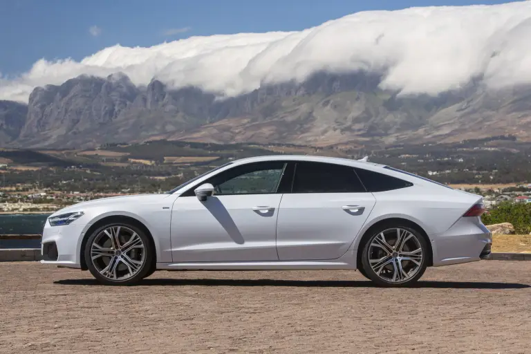Audi A7 Sportback 2025: prezzo, foto, dimensioni, interni - 4
