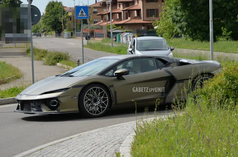 Lamborghini Temerario - Foto spia 05-05-2025 - 4