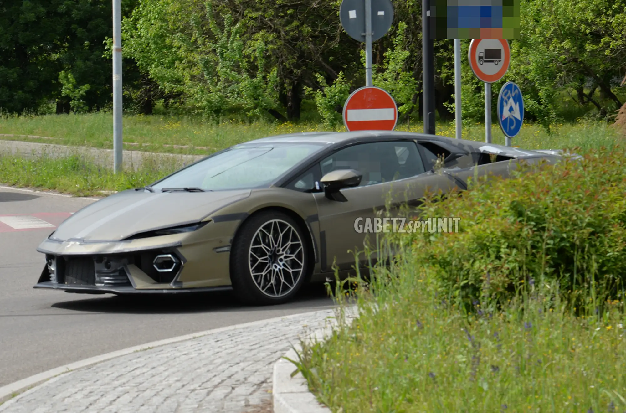 Lamborghini Temerario - Foto spia 05-05-2025 - 6