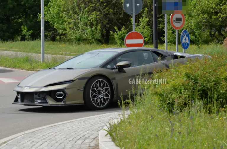 Lamborghini Temerario - Foto spia 05-05-2025 - 6
