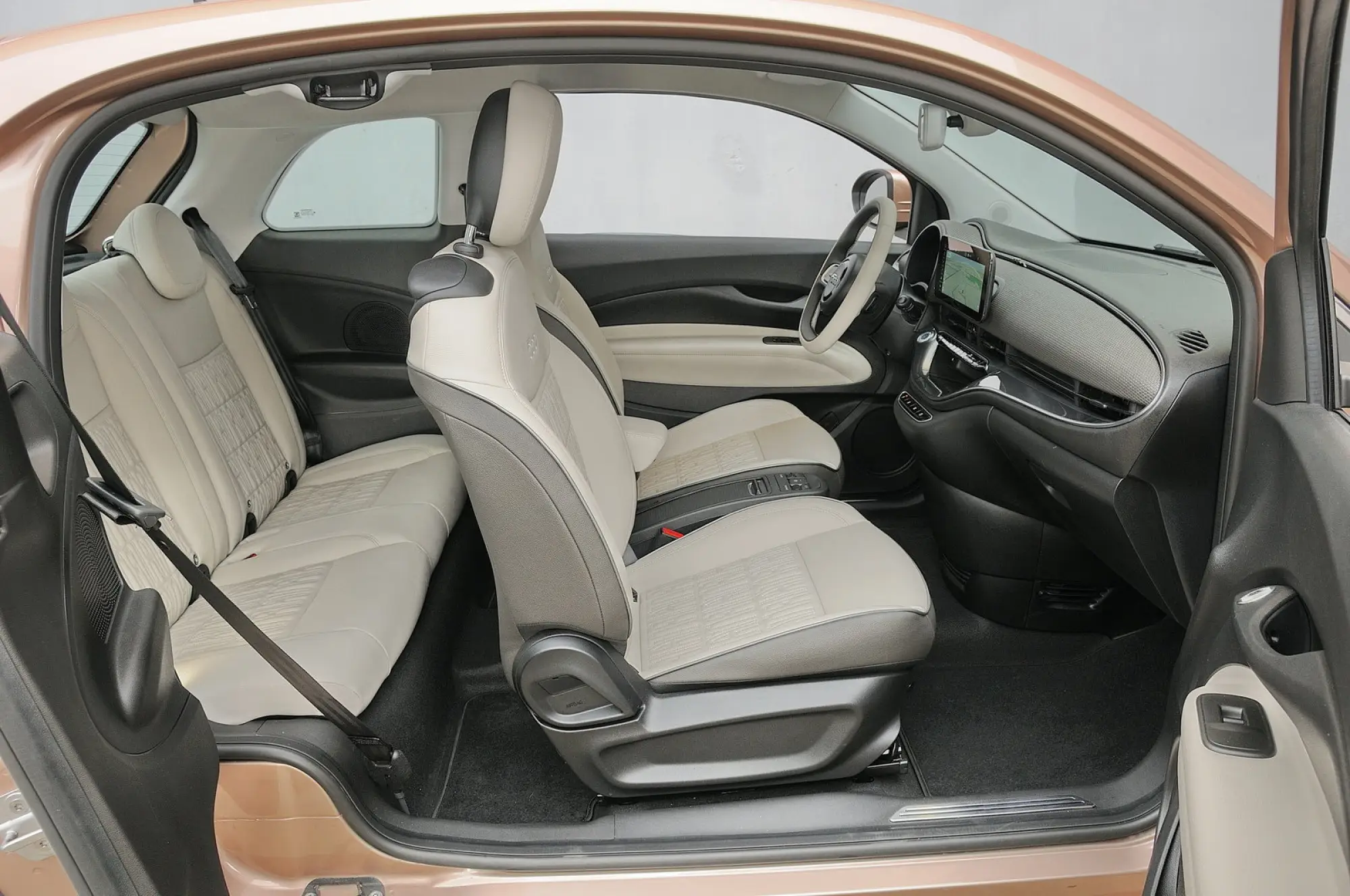 Fiat nuova 500e tre piu uno 2025 - 4