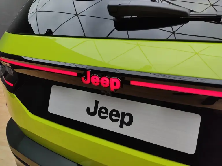 Jeep Compass 2025 - Foto live - 22