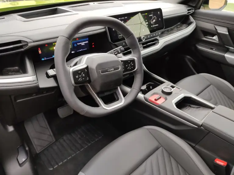 Jeep Compass 2025 - Foto live - 31
