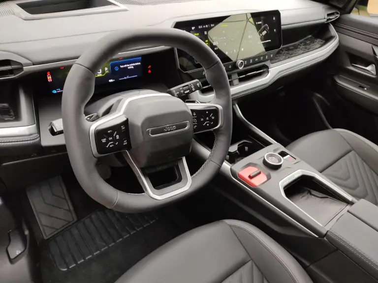 Jeep Compass 2025 - Foto live - 32