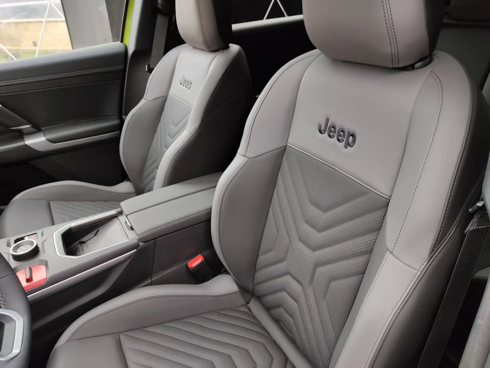 Jeep Compass 2025 - Foto live - 35