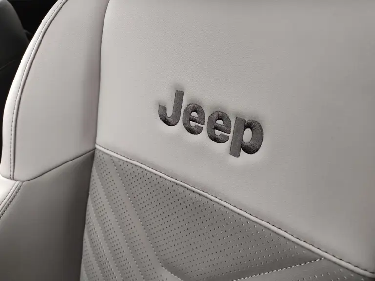 Jeep Compass 2025 - Foto live - 33