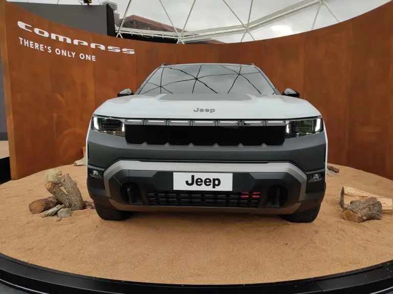Jeep Compass 2025 - Foto live - 39