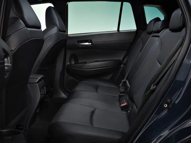Toyota Corolla Cross 2025 - Foto ufficiali - 10