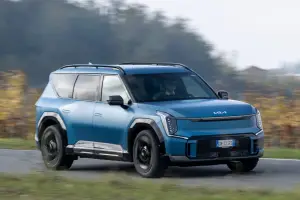 Kia EV9 2025: prezzo, foto, dimensioni, allestimenti - 1