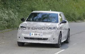 Nissan Micra 2026 - Foto spia 09-05-2025 - 1