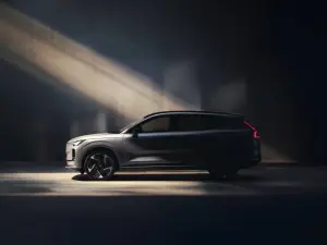 Volvo XC70 2026 - Prime immagini
