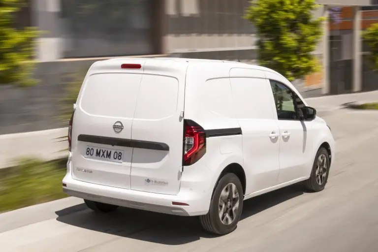 Nissan Townstar 2025: prezzo, foto, dimensioni e interni - 3