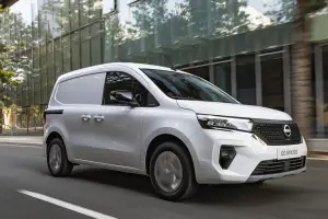 Nissan Townstar 2025: prezzo, foto, dimensioni e interni