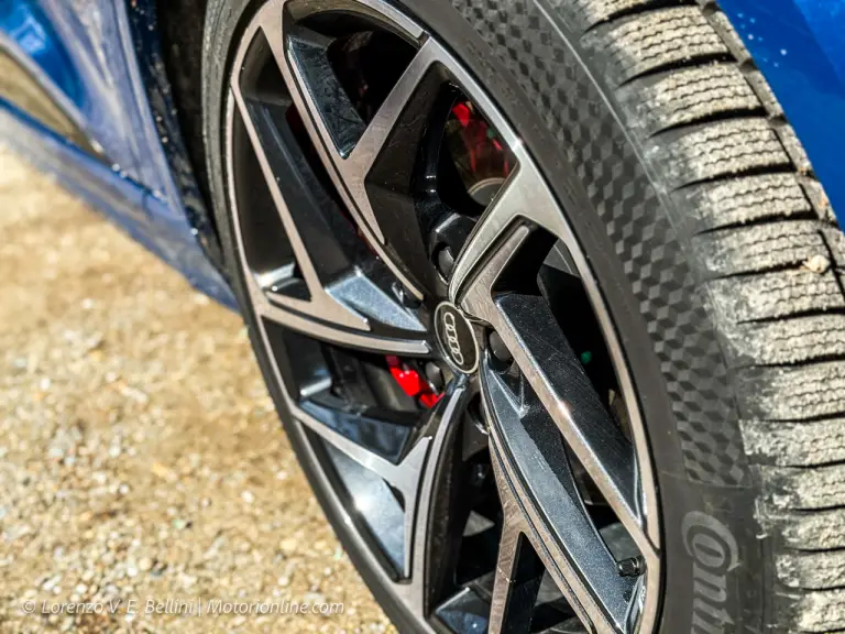 Audi Q6 e-tron 2025 - Come E e Come Va - 8