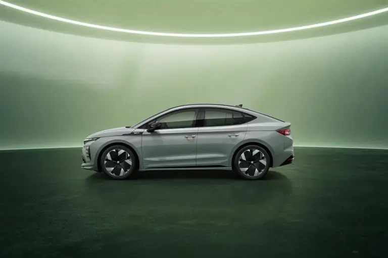 Skoda Enyaq RS 2025 - Foto ufficiali - 3