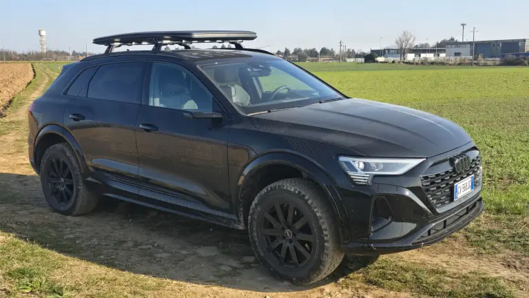 Audi Q8 e-tron edition Dakar 2025 - 10
