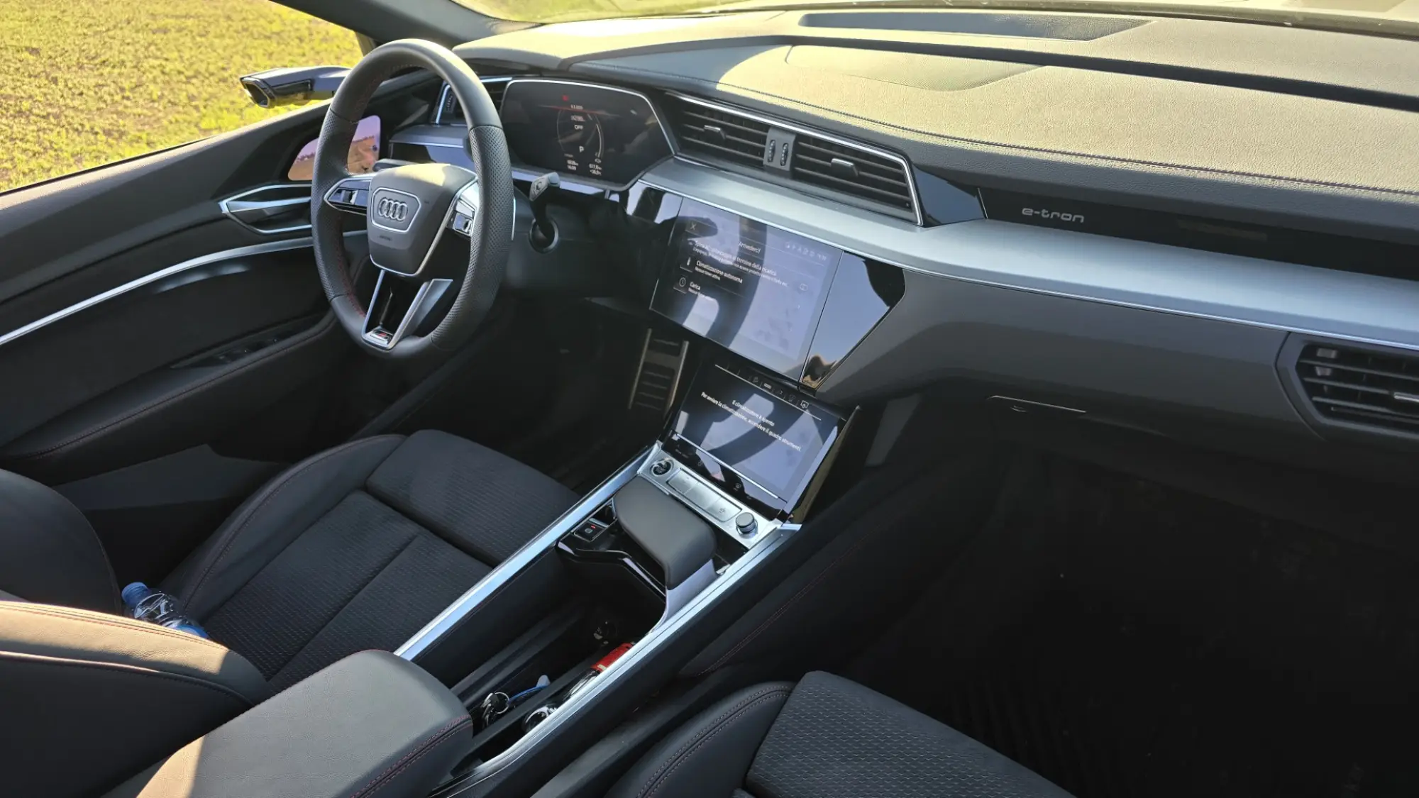 Audi Q8 e-tron edition Dakar 2025 - 6