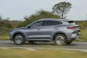 BYD Seal U 2025: prezzo, foto, dimensioni e allestimenti