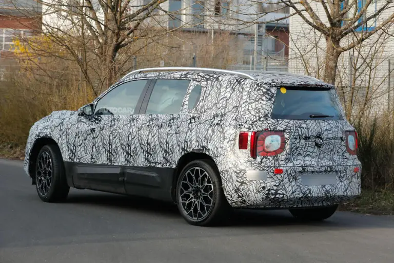 Nuova Mercedes-Benz GLB 2026 - 1