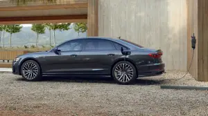 Audi A8 2025: prezzo, foto, dimensioni, allestimenti