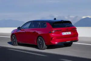 Opel - Familiari elettriche 2025 - 8
