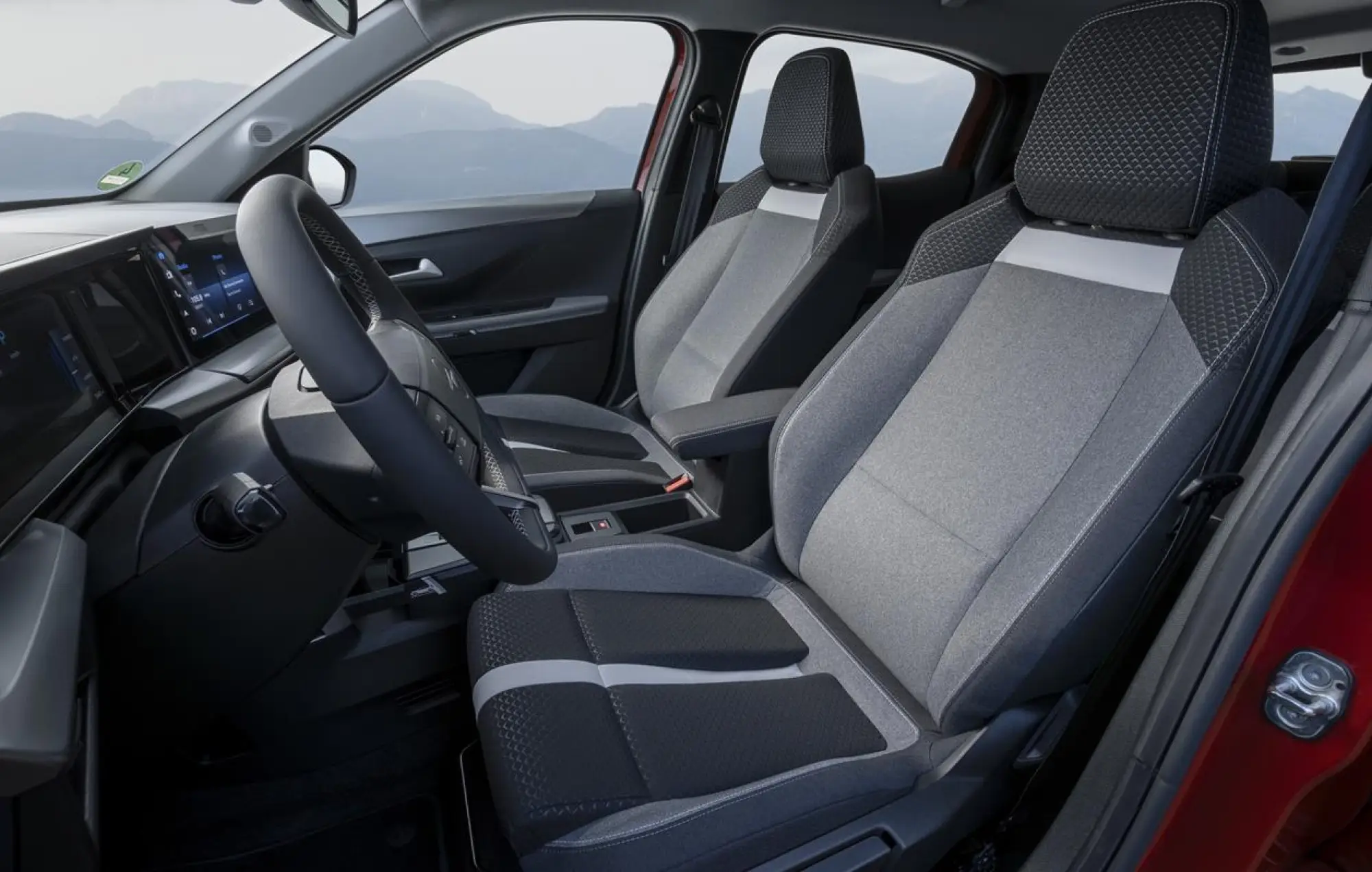 Opel - Familiari elettriche 2025 - 9