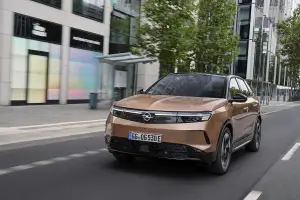 Opel - Familiari elettriche 2025 - 10