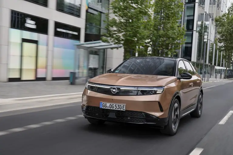 Opel - Familiari elettriche 2025 - 10