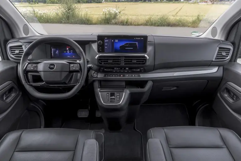 Opel - Familiari elettriche 2025 - 20