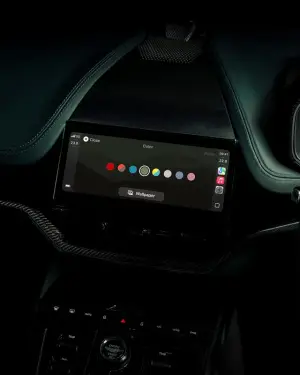 Aston Martin - Apple CarPlay Ultra - 14